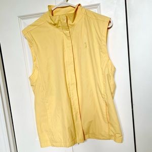 🔲 IZOD zip up vest